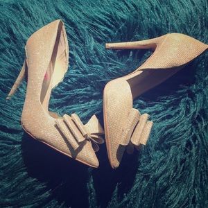 Gold Betsey Johnson Bow Tie Pumps 8.5